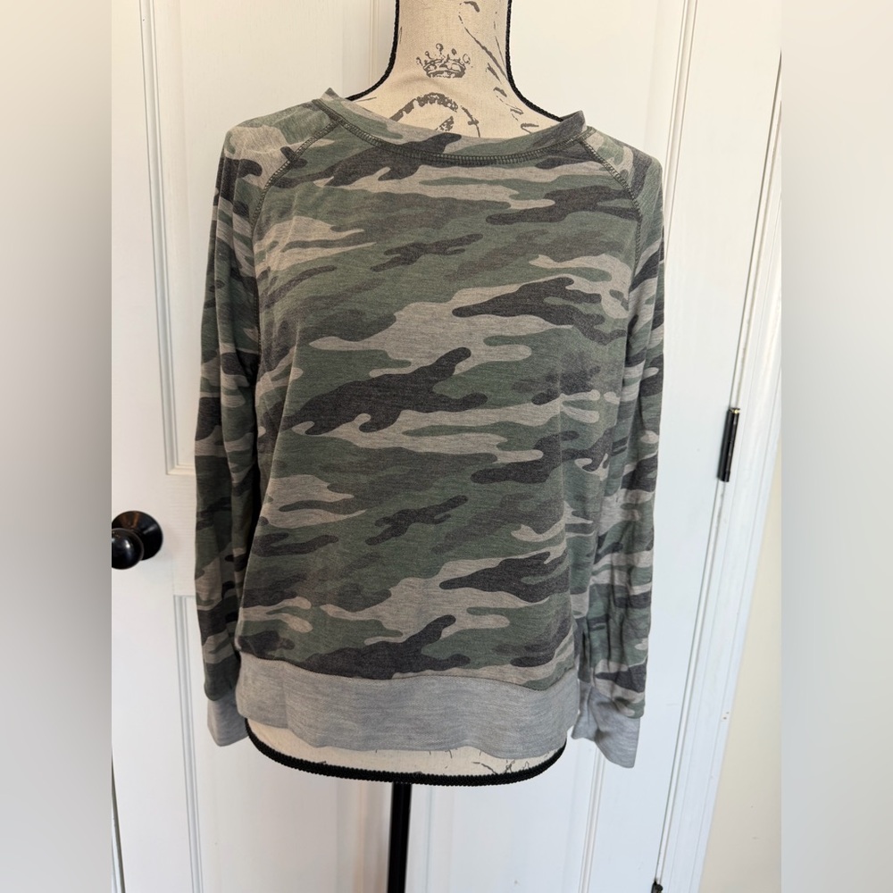Camouflage Long Sleeve Sweatshirt